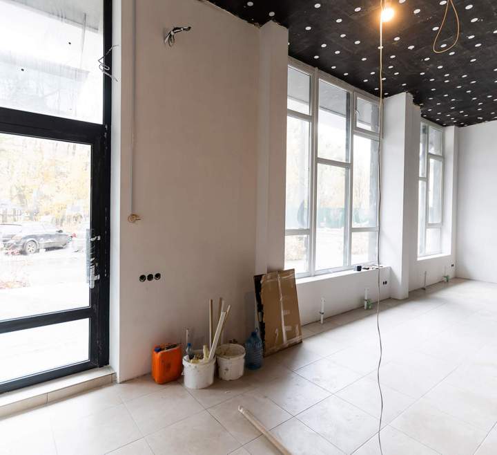 Entrepreneur rénovation bureau Montréal